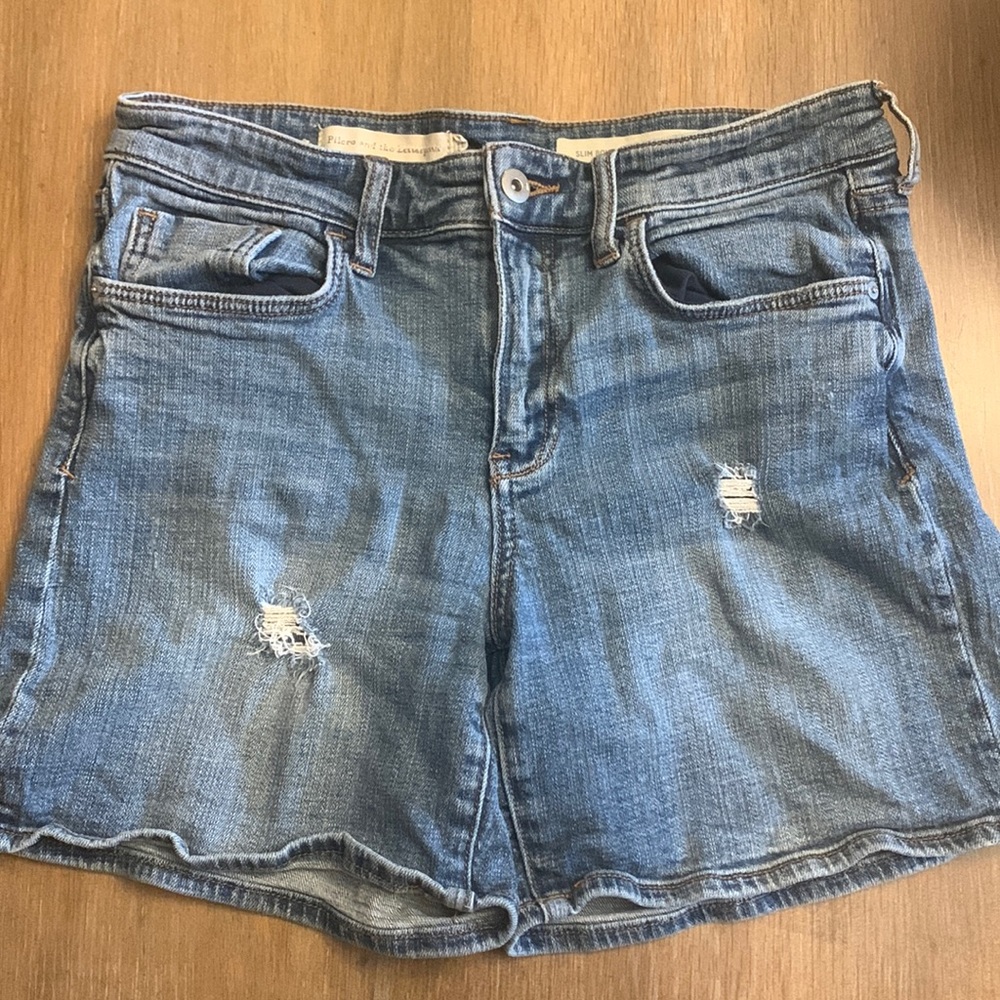 Pilcro Distressed Boyfriend Jean Shorts Size 27